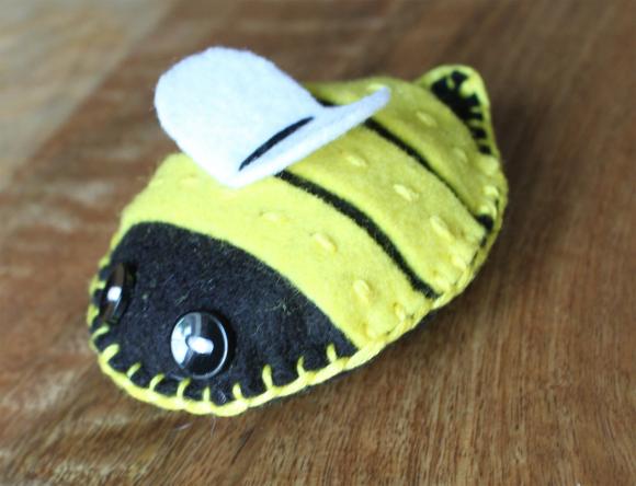 Bumble Bee Plush Toy Or Pincushion Wingsyellow Black White - Barry Felt